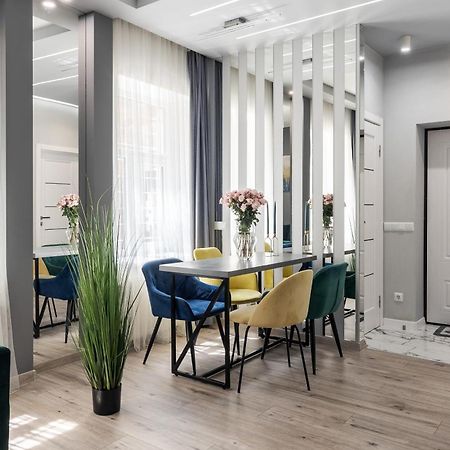 Royal Apartment On Balabana Street Lviv Extérieur photo