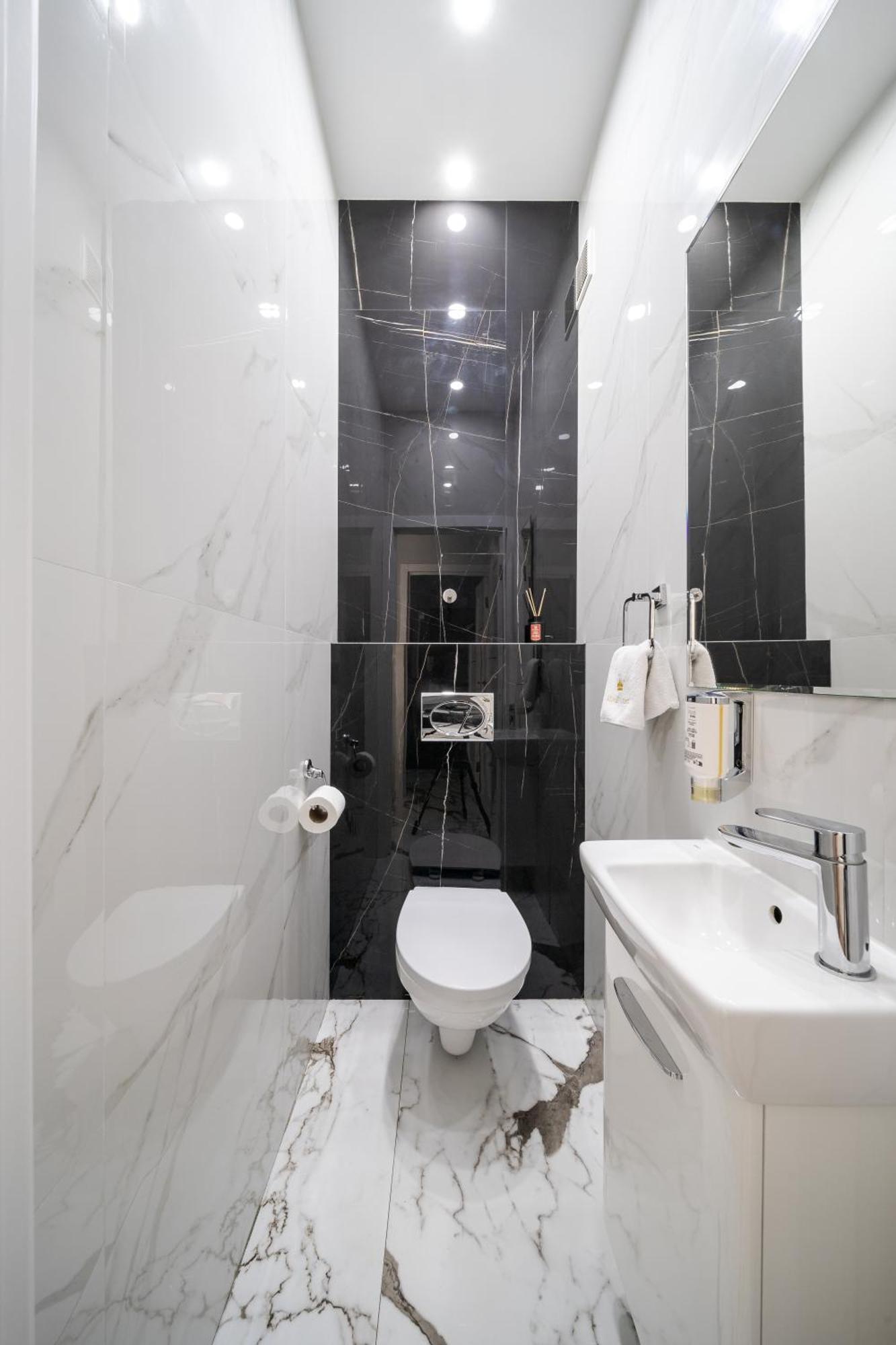 Royal Apartment On Balabana Street Lviv Extérieur photo