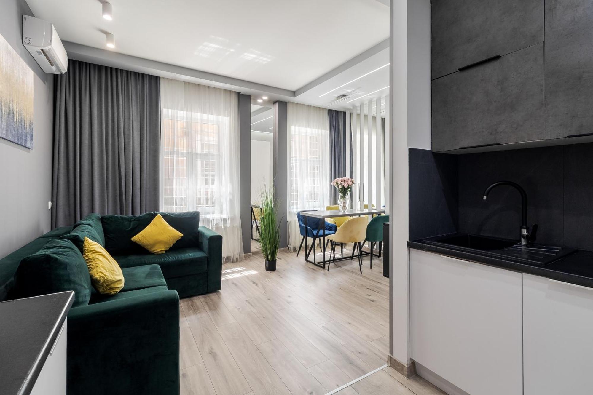Royal Apartment On Balabana Street Lviv Extérieur photo
